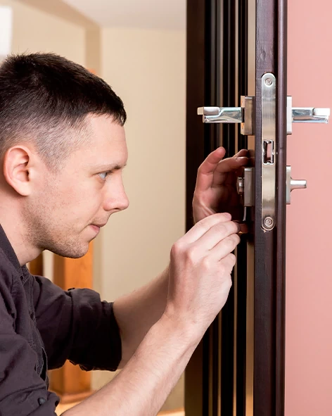 : Professional Locksmith For Commercial And Residential Locksmith Services in Oak Hills, CA