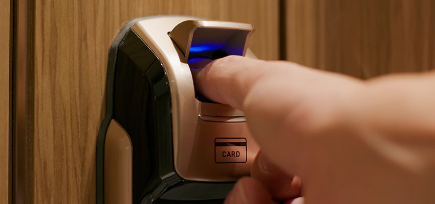 Locksmith Company For Window Lock Installation in Oak Hills, California